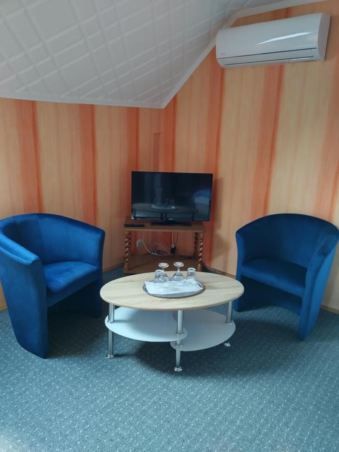 BadacsonyIbolya Apartmanアパートメント エクステリア 写真
